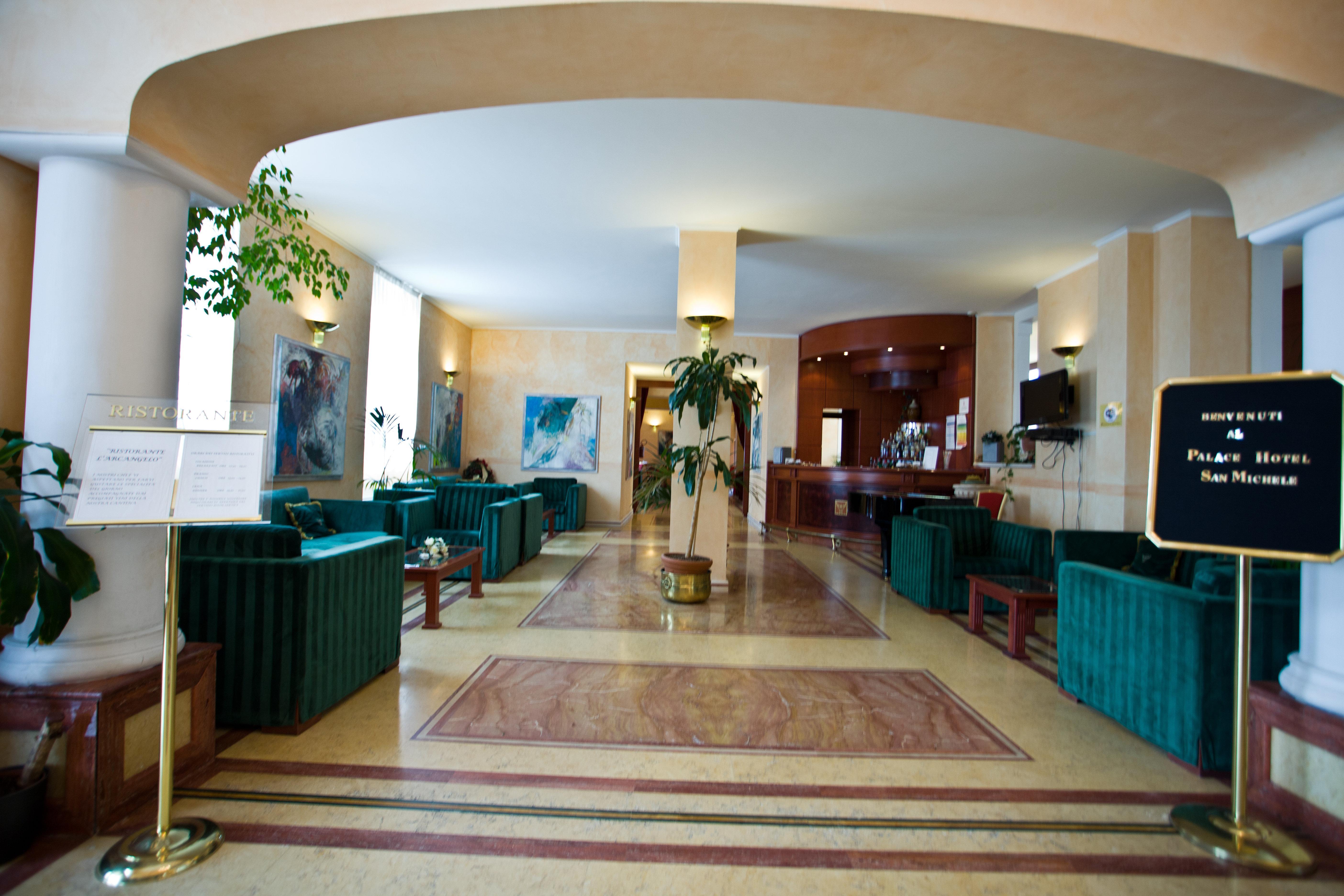 Palace Hotel San Michele Monte Sant'Angelo Exterior photo