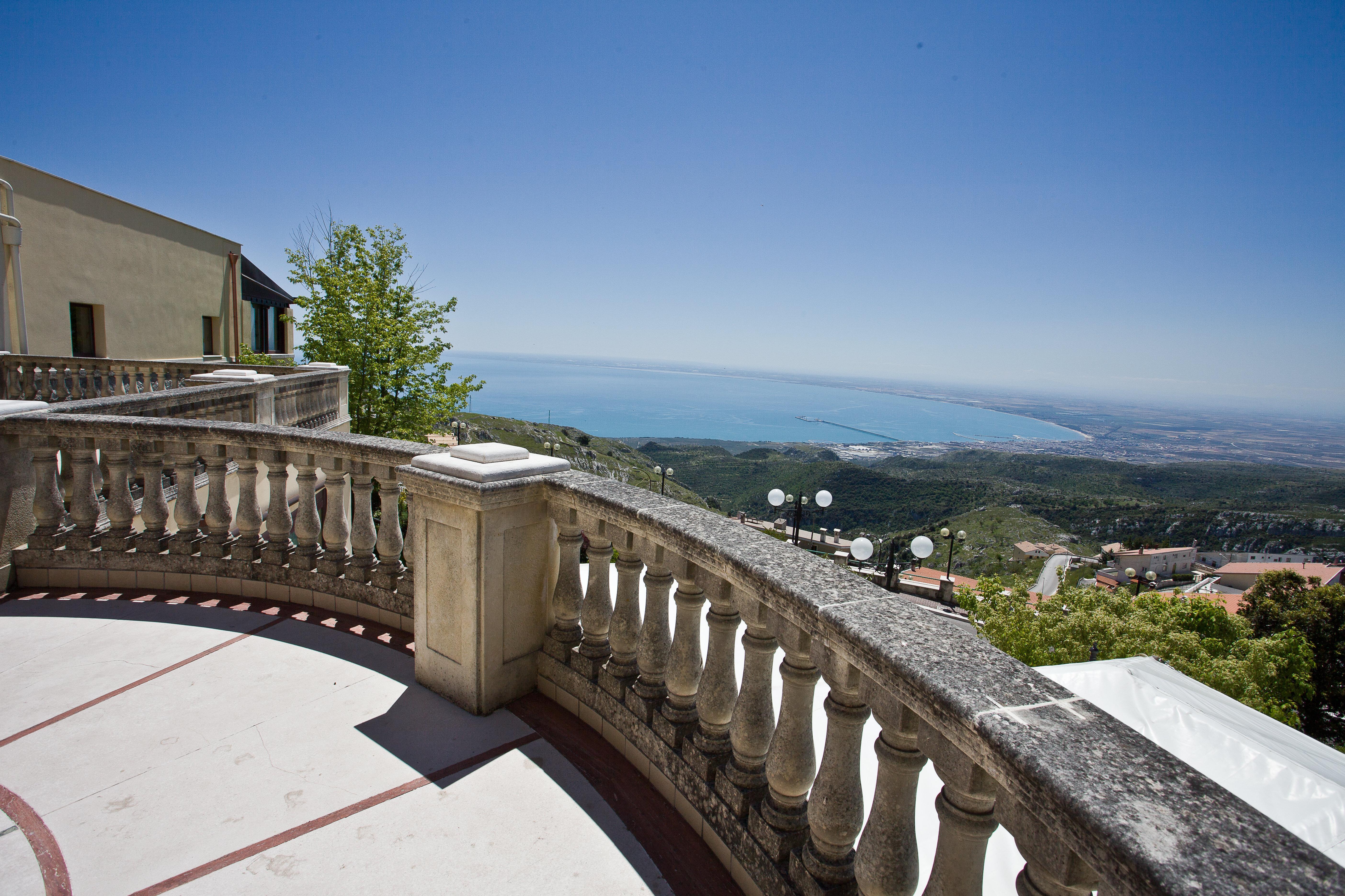 Palace Hotel San Michele Monte Sant'Angelo Exterior photo